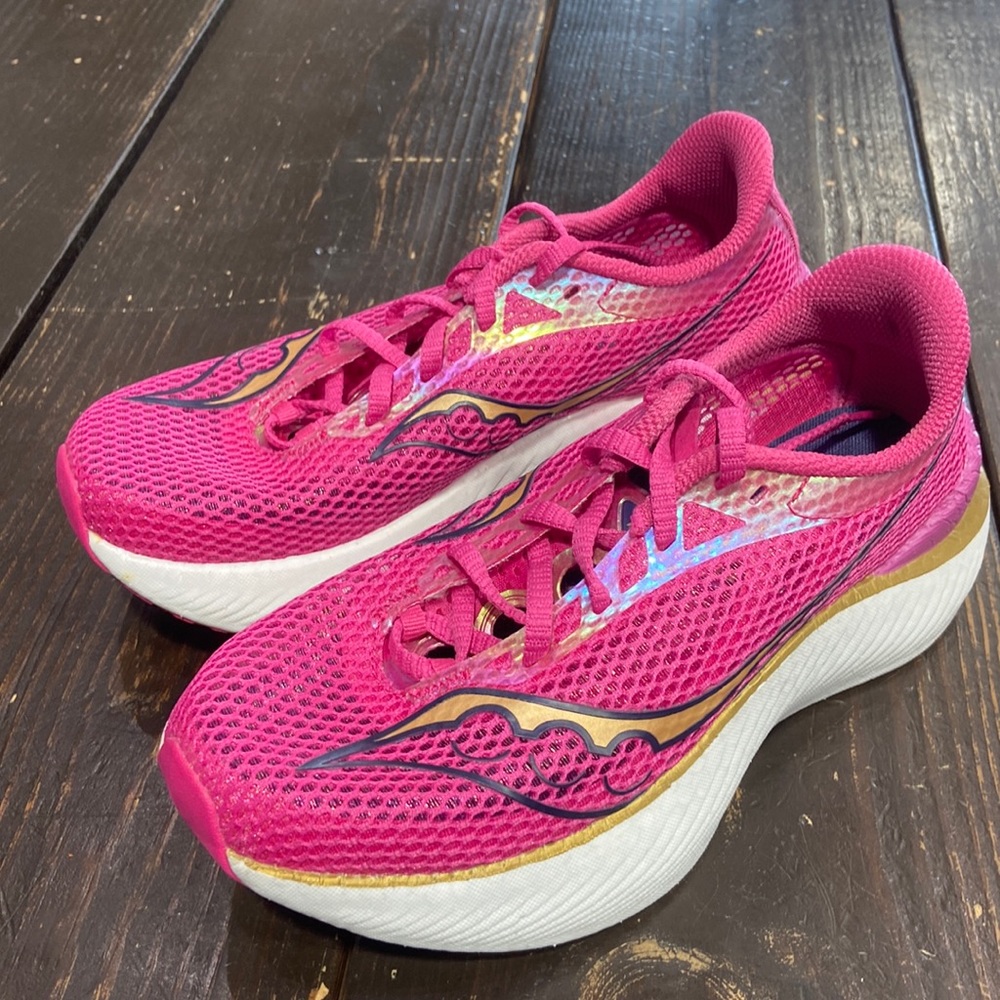 Women’s Saucony Endorphin Pro 3